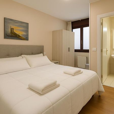 Hotel Elara Viveiro Exteriér fotografie